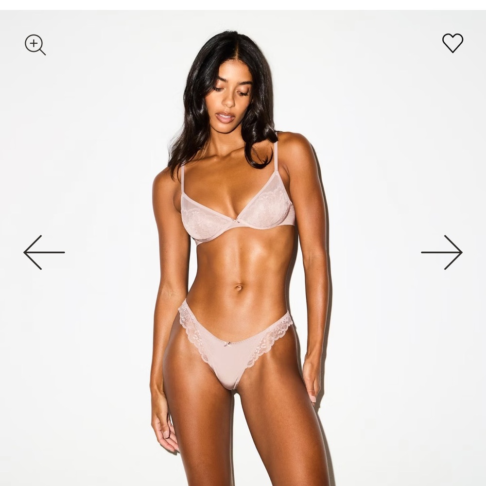 SKIMS Lace Bra and Panty set in Fawn 34D/Small